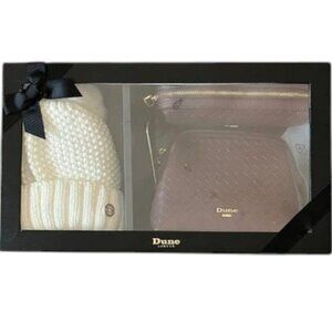 *** NEW Gift Box Dune of London Gift set Bag makeup and knit hat NIB
